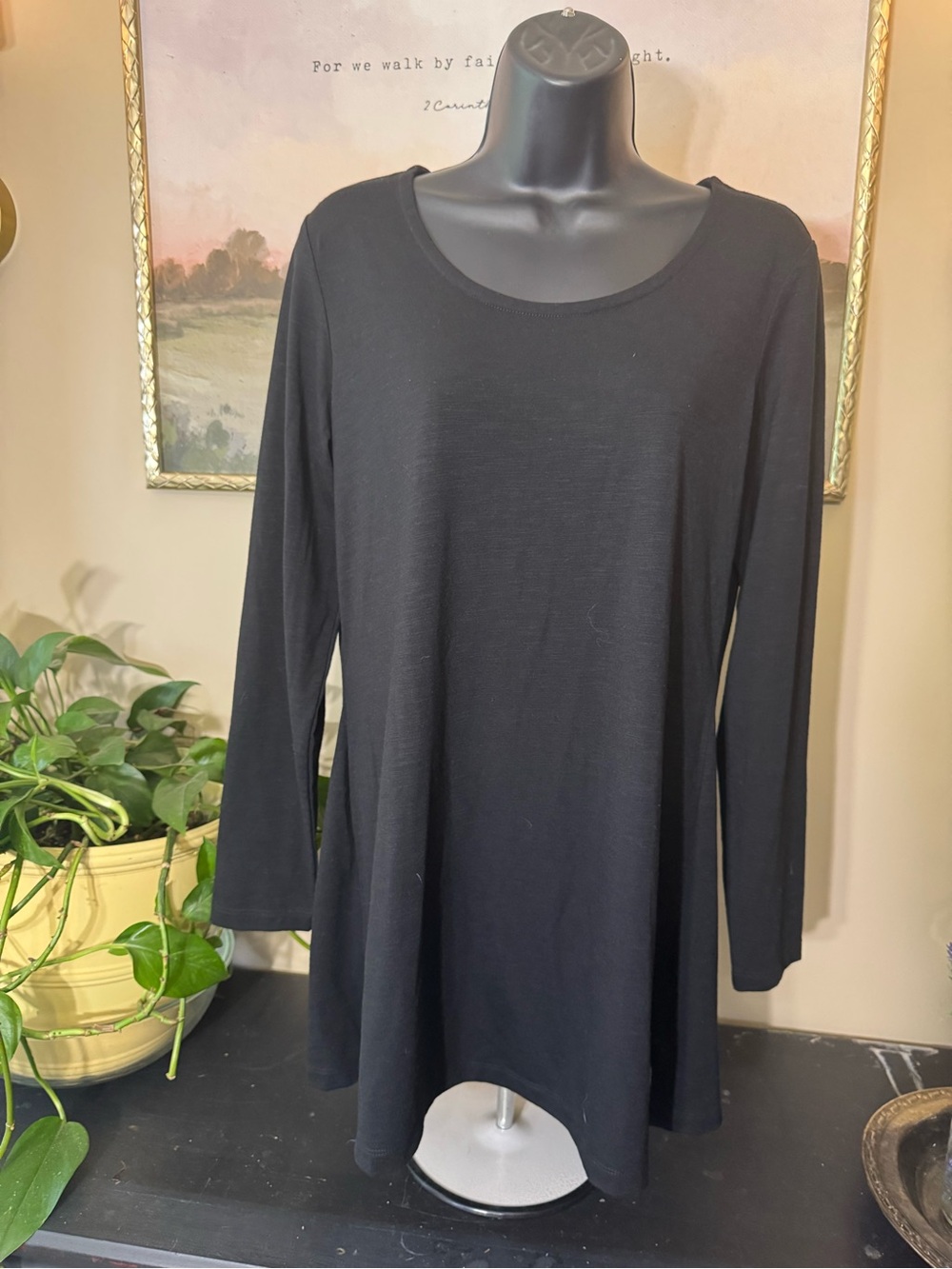 Christopher & Banks Black Long Sleeve Scoop Neck Tunic Top